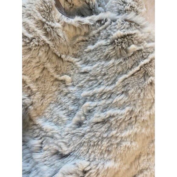 Jolt Womens Faux Fur Vest L Gray & White Asymmetric Hem Hippie Outdoor NEW NWT - Picture 14 of 15